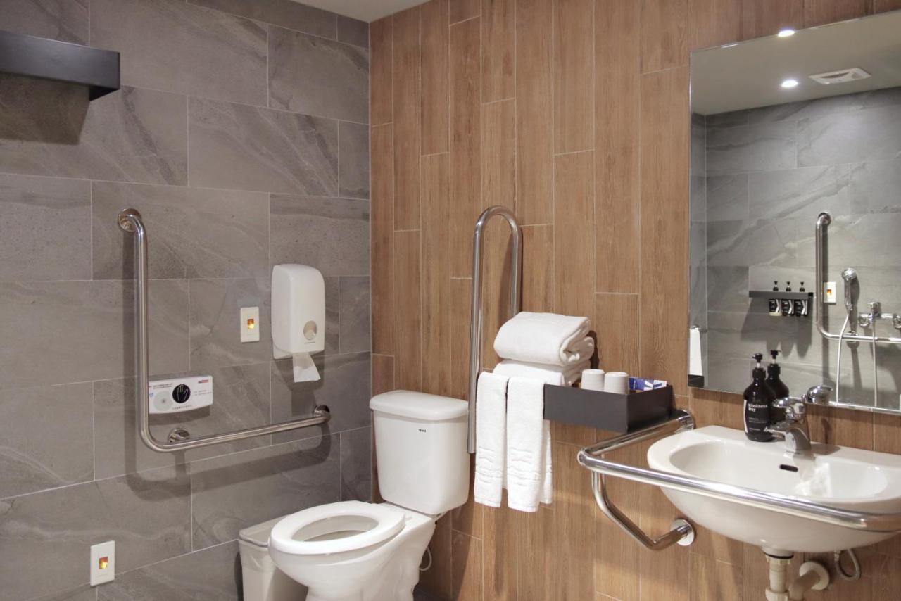 Kindness Day Hotel Tainan Exterior photo
